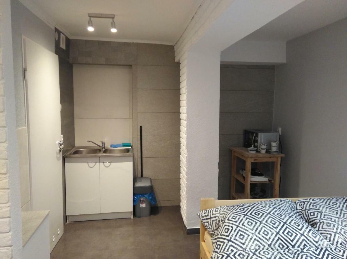 Apartament Kniaziewicza Apartment วรอตซวาฟ ภายนอก รูปภาพ